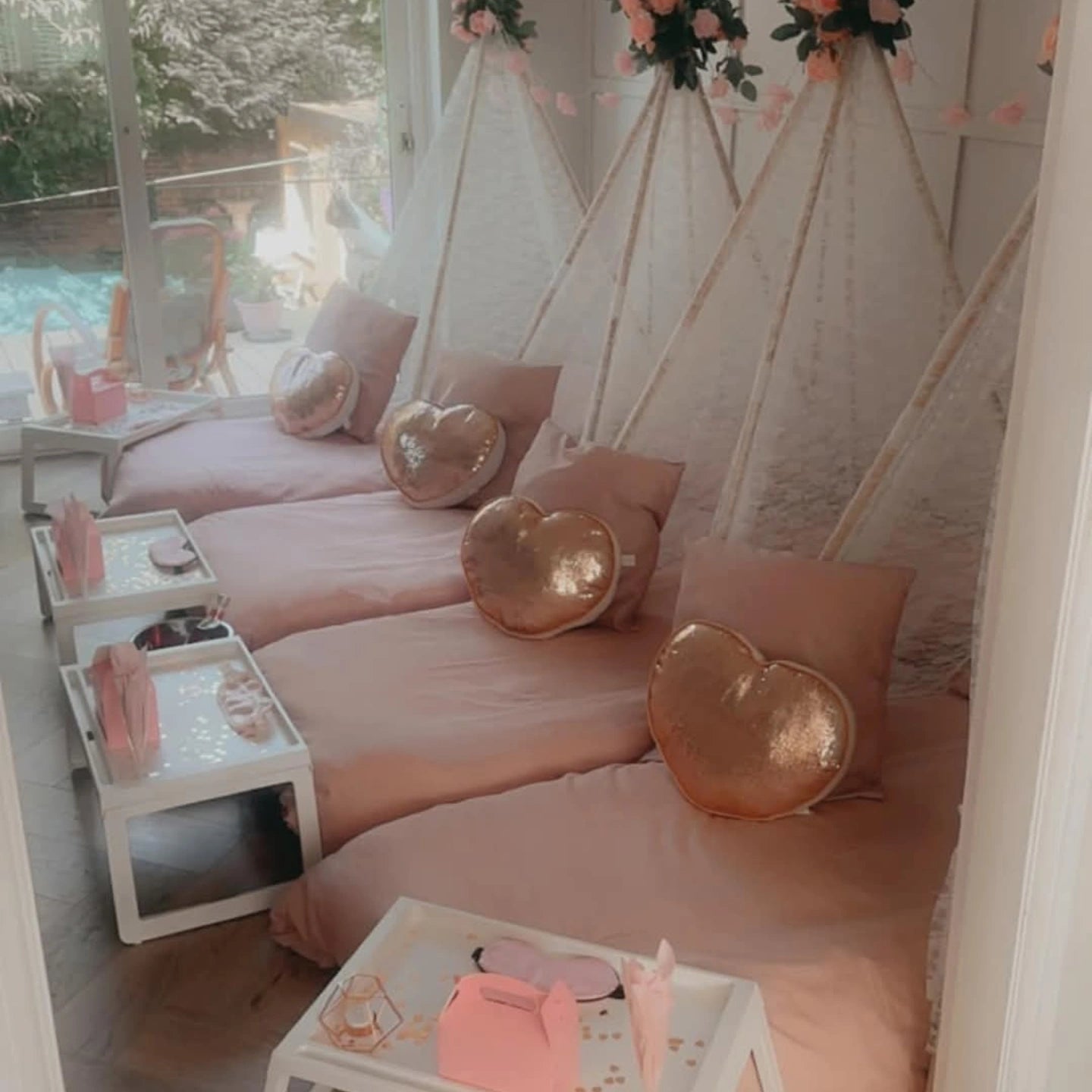 Basic Sleepover Tent Package