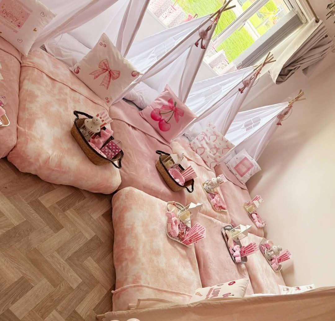 Basic Sleepover Tent Package